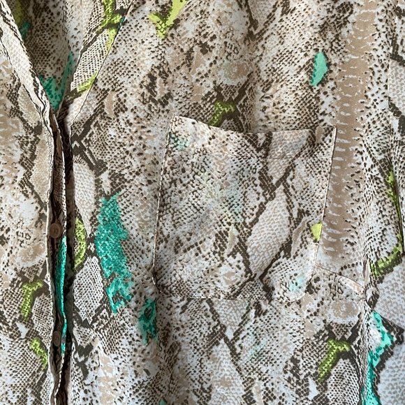 Roll Tab Sleeve Blouse 3X Snake Print - Picture 2 of 7